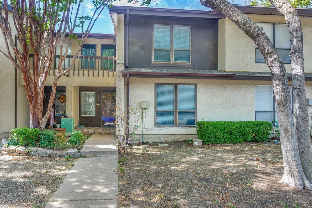 531 Campana Court, Irving, TX 75061 — photo 2