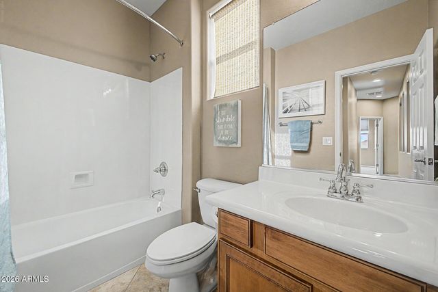1076 E EUCLID Avenue, Gilbert, AZ 85297