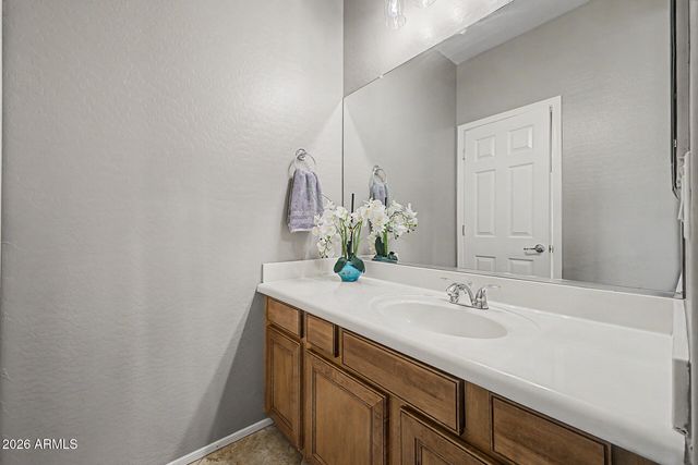 1076 E EUCLID Avenue, Gilbert, AZ 85297