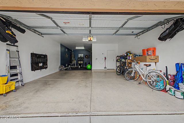 1076 E EUCLID Avenue, Gilbert, AZ 85297