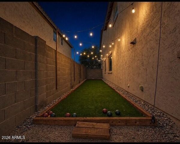 1076 E EUCLID Avenue, Gilbert, AZ 85297