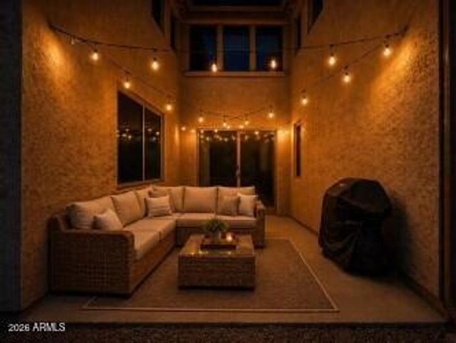 1076 E EUCLID Avenue, Gilbert, AZ 85297