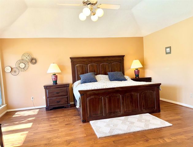 3915 Pleasant Valley Drive, Missouri City, TX 77459