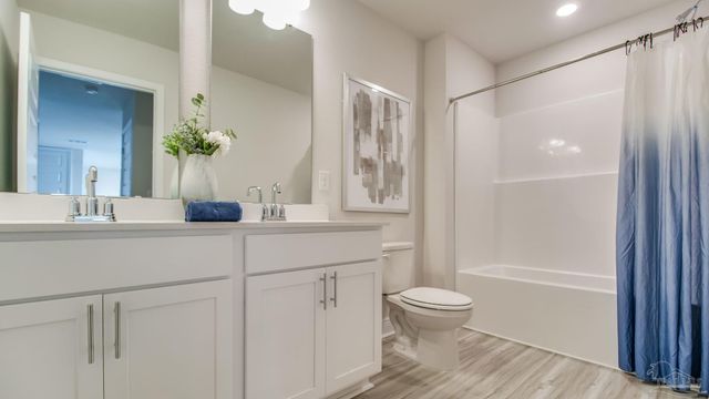 2128 Chirping Cricket Ct, Gulf Breeze, FL 32563