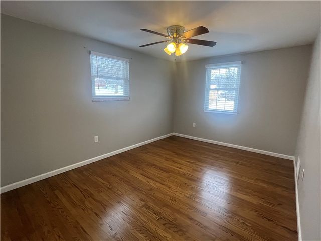 8239 Elaine Dr, Mccandless, PA 15237