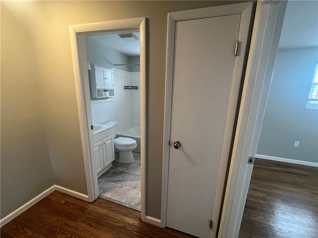 8239 Elaine Dr, Mccandless, PA 15237