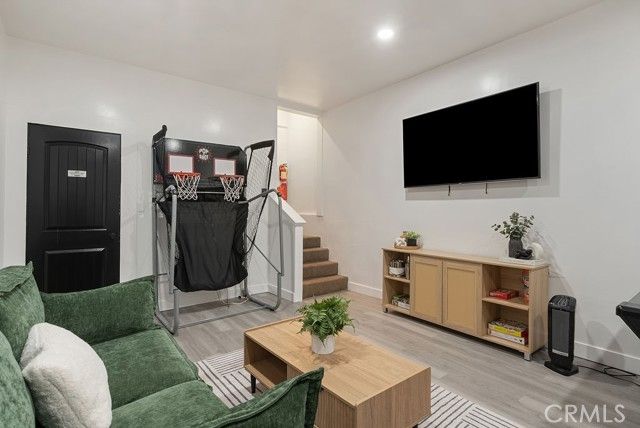 1498 Deer Way, Lake Arrowhead, CA 92352