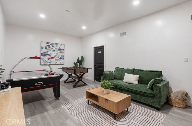 1498 Deer Way, Lake Arrowhead, CA 92352