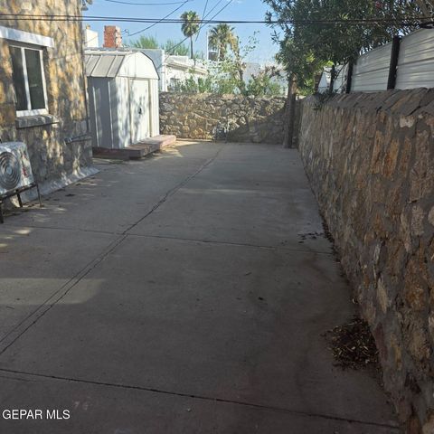 4642 Walter Ln B, El Paso, TX 79903