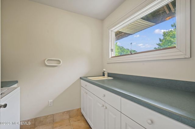 1 Shell Road, Neptune City, NJ 07753