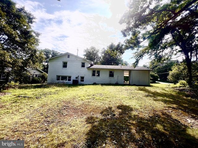 9109 PINEHURST DR, Fort Washington, MD 20744