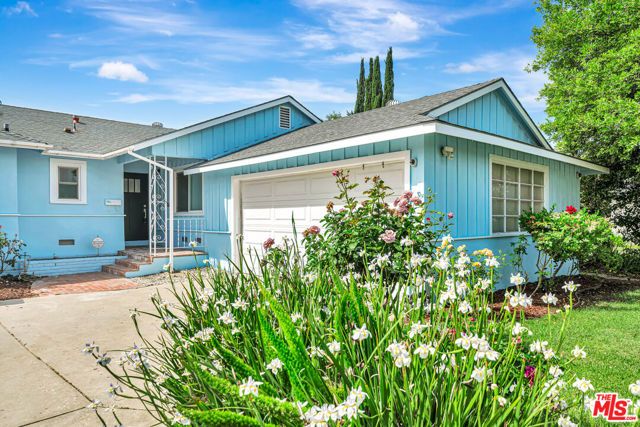 23008 Hamlin Street, West Hills (los Angeles), CA 91307