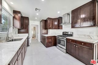 23008 Hamlin Street, West Hills (los Angeles), CA 91307