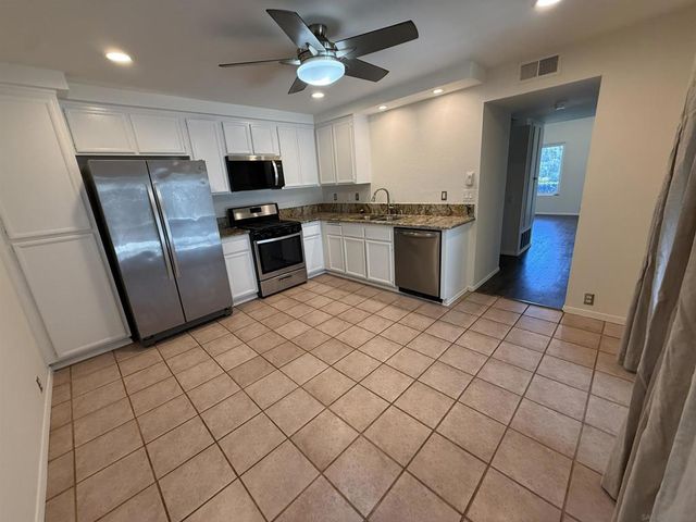 10873 Caravelle Pl, San Diego, CA 92124