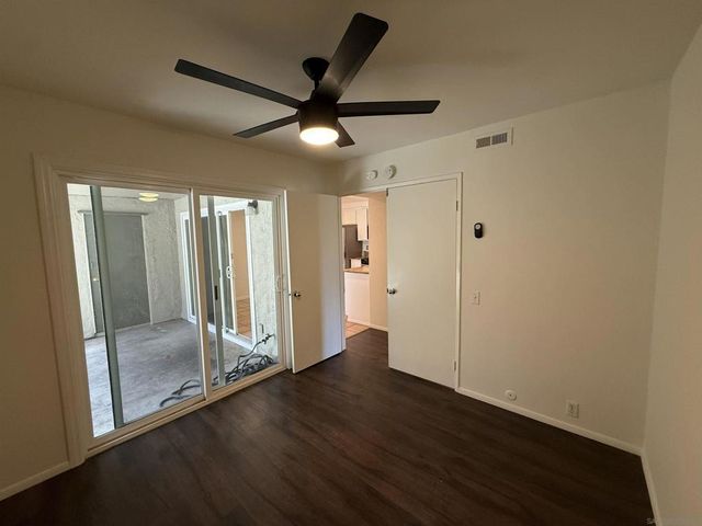10873 Caravelle Pl, San Diego, CA 92124