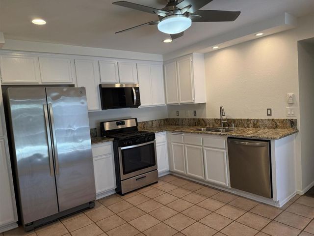 10873 Caravelle Pl, San Diego, CA 92124