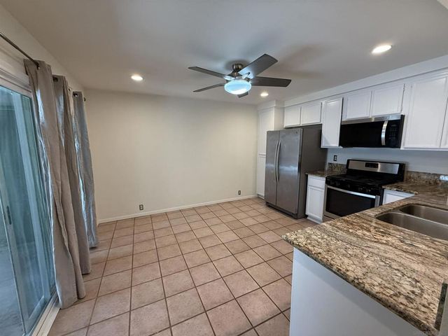 10873 Caravelle Pl, San Diego, CA 92124