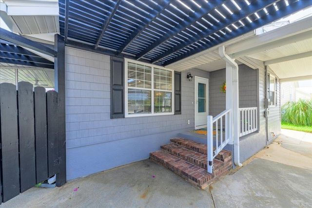 164 Moonlite Dr, Welaka, FL 32193