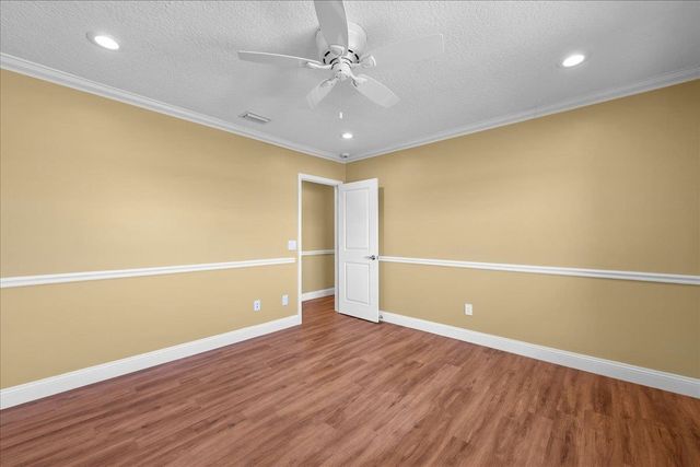 164 Moonlite Dr, Welaka, FL 32193