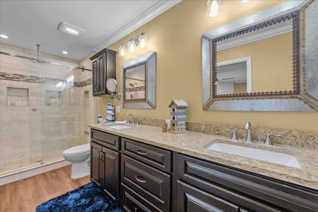 164 Moonlite Dr, Welaka, FL 32193