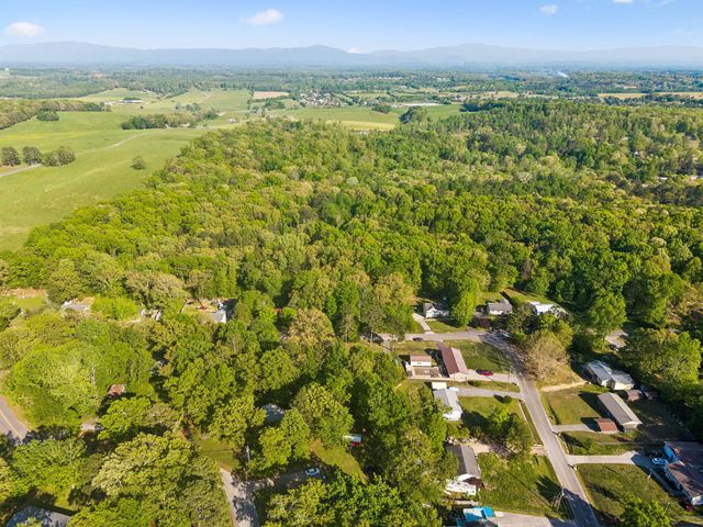 2240 Rolling Brook Drive, NE, Cleveland, TN 37323