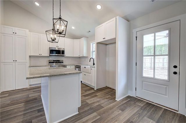 816 Forrest Avenue, Rockmart, GA 30153