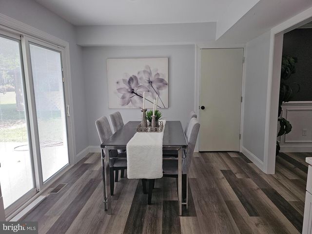 19 MESSENGER LN, Willingboro, NJ 08046