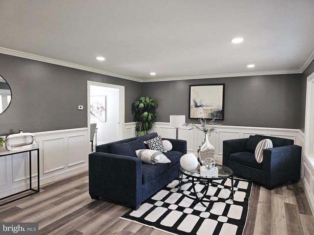 19 MESSENGER LN, Willingboro, NJ 08046