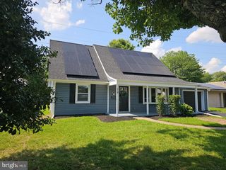 19 MESSENGER LN, Willingboro, NJ 08046