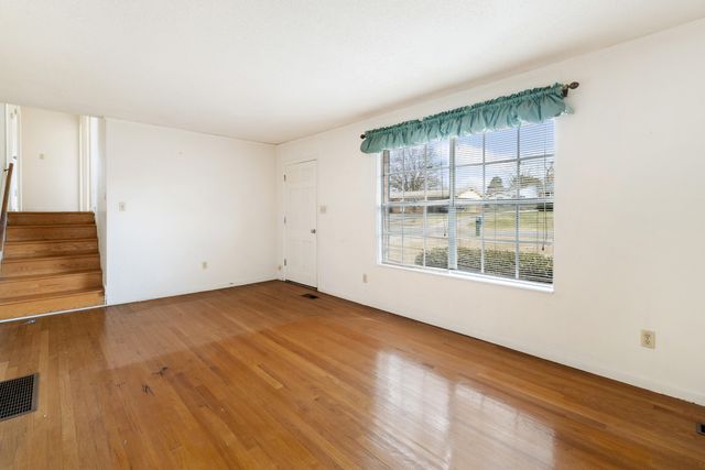 4825 Tulip Avenue NW, Cleveland, TN 37312