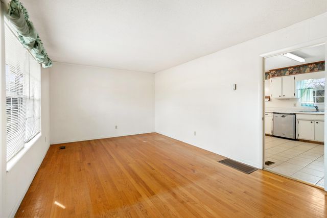 4825 Tulip Avenue NW, Cleveland, TN 37312