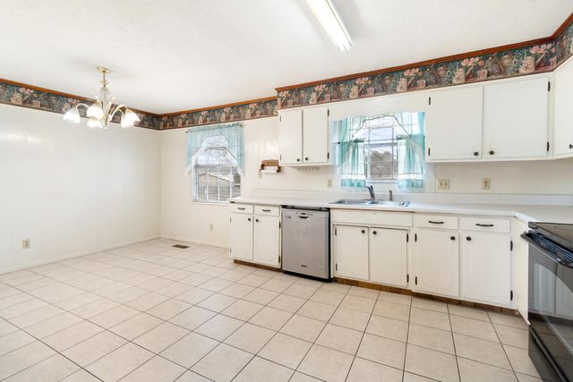 4825 Tulip Avenue NW, Cleveland, TN 37312