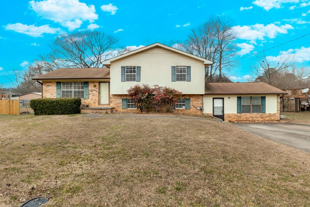4825 Tulip Avenue NW, Cleveland, TN 37312