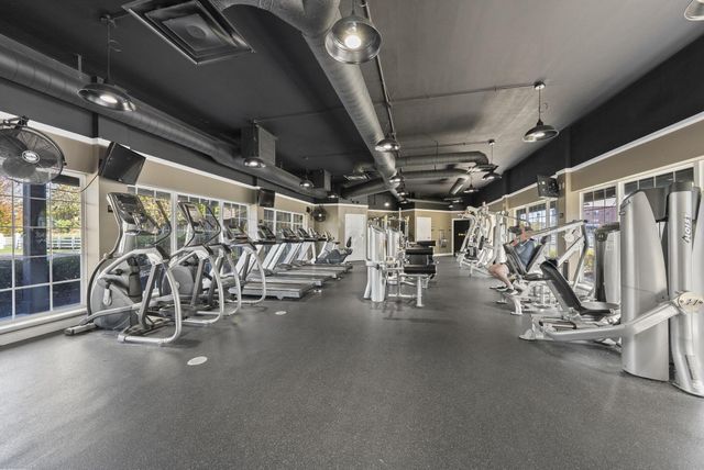 7016 Churchill Downs Drive, New Albany, OH 43054