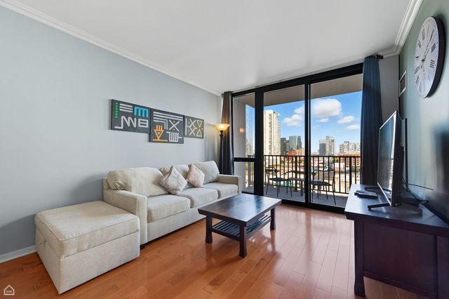 210 S Desplaines Street 807, Chicago, IL 60661