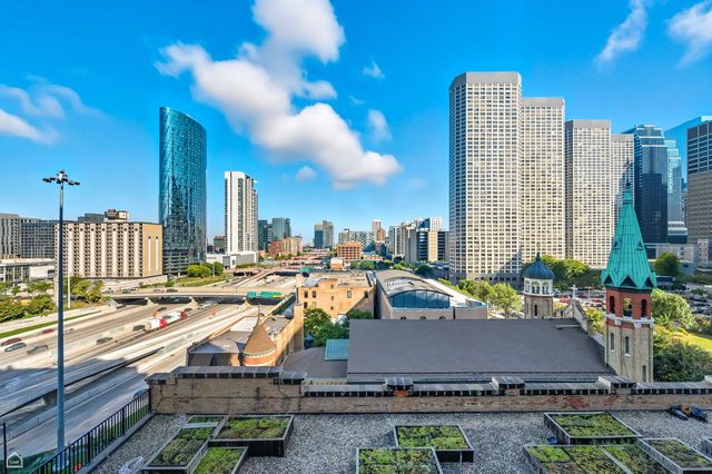 210 S Desplaines Street 807, Chicago, IL 60661
