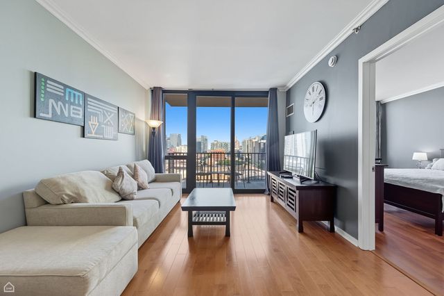 210 S Desplaines Street 807, Chicago, IL 60661