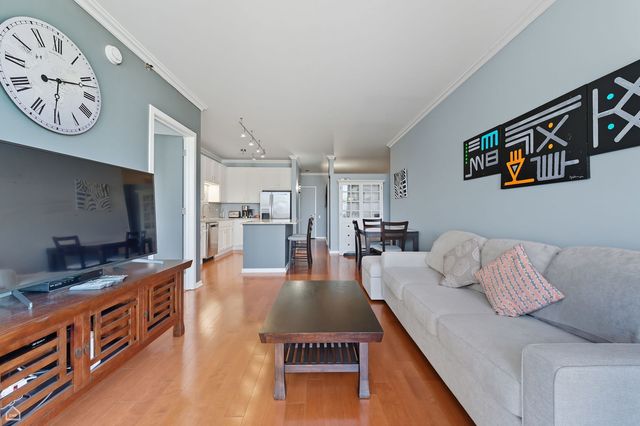 210 S Desplaines Street 807, Chicago, IL 60661