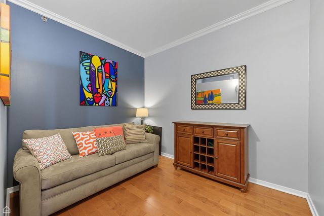 210 S Desplaines Street 807, Chicago, IL 60661