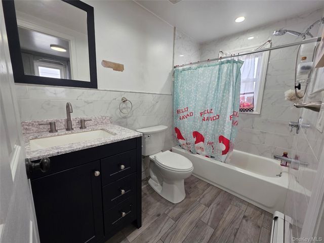 269 Willis Avenue North, Mineola, NY 11501