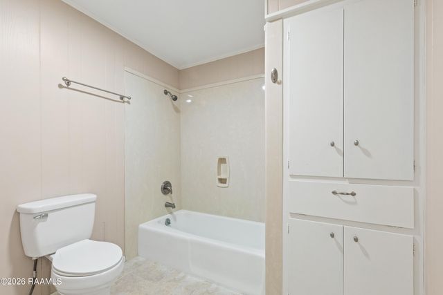 201 Saxon Drive, Lafayette, LA 70508