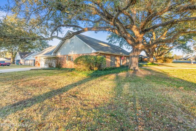 201 Saxon Drive, Lafayette, LA 70508