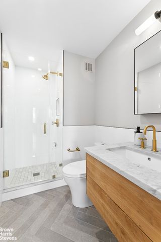 236 E 47th St Apt 30E, New York City, NY 10017