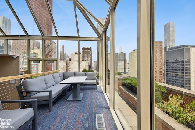 236 E 47th St Apt 30E, New York City, NY 10017