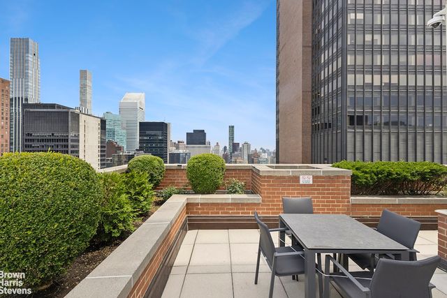 236 E 47th St Apt 30E, New York City, NY 10017