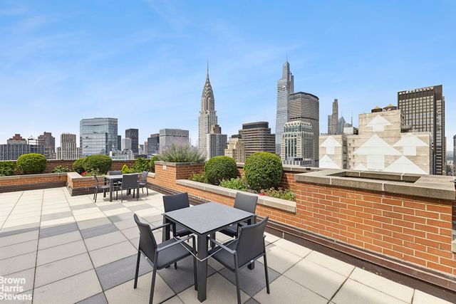 236 E 47th St Apt 30E, New York City, NY 10017