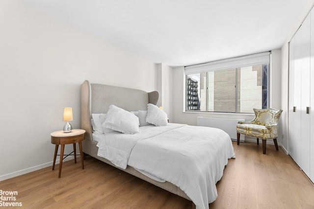236 E 47th St Apt 30E, New York City, NY 10017