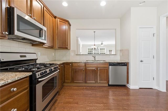 630 Pecan Knoll Drive 13, Marietta, GA 30008