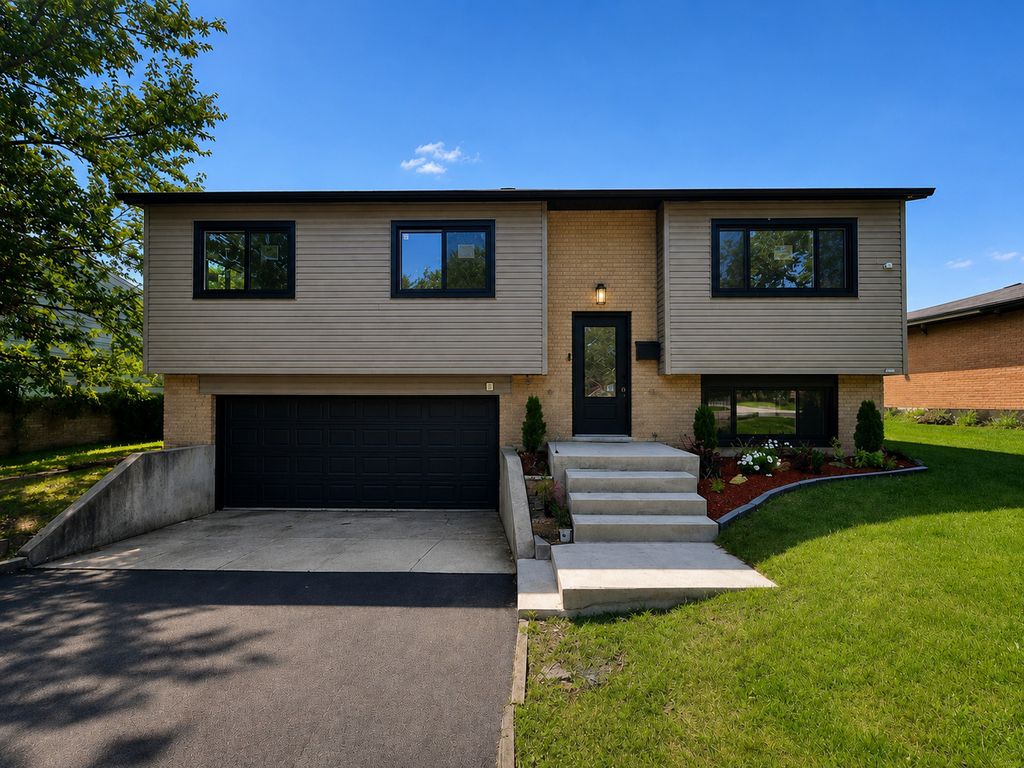 720 Blackhawk Drive, University Park, IL 60484