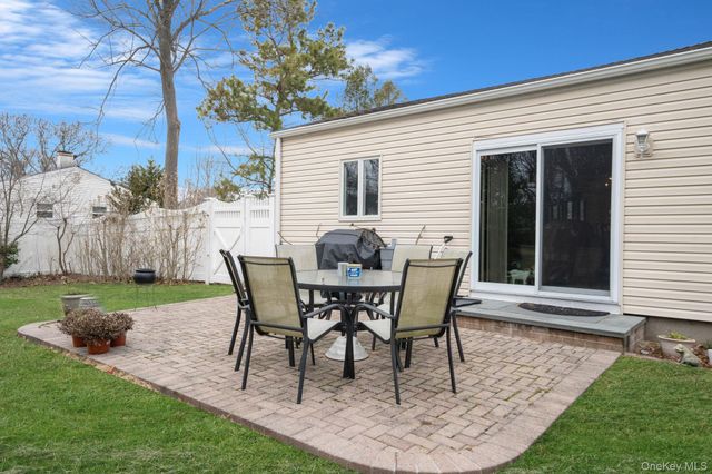 12 Stewart Circle, Centereach, NY 11720